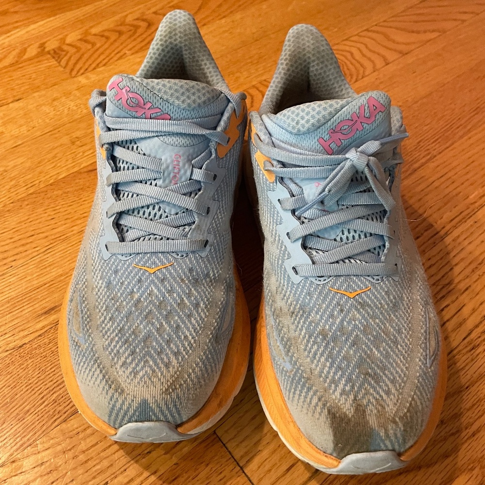 Hoka Clifton 9